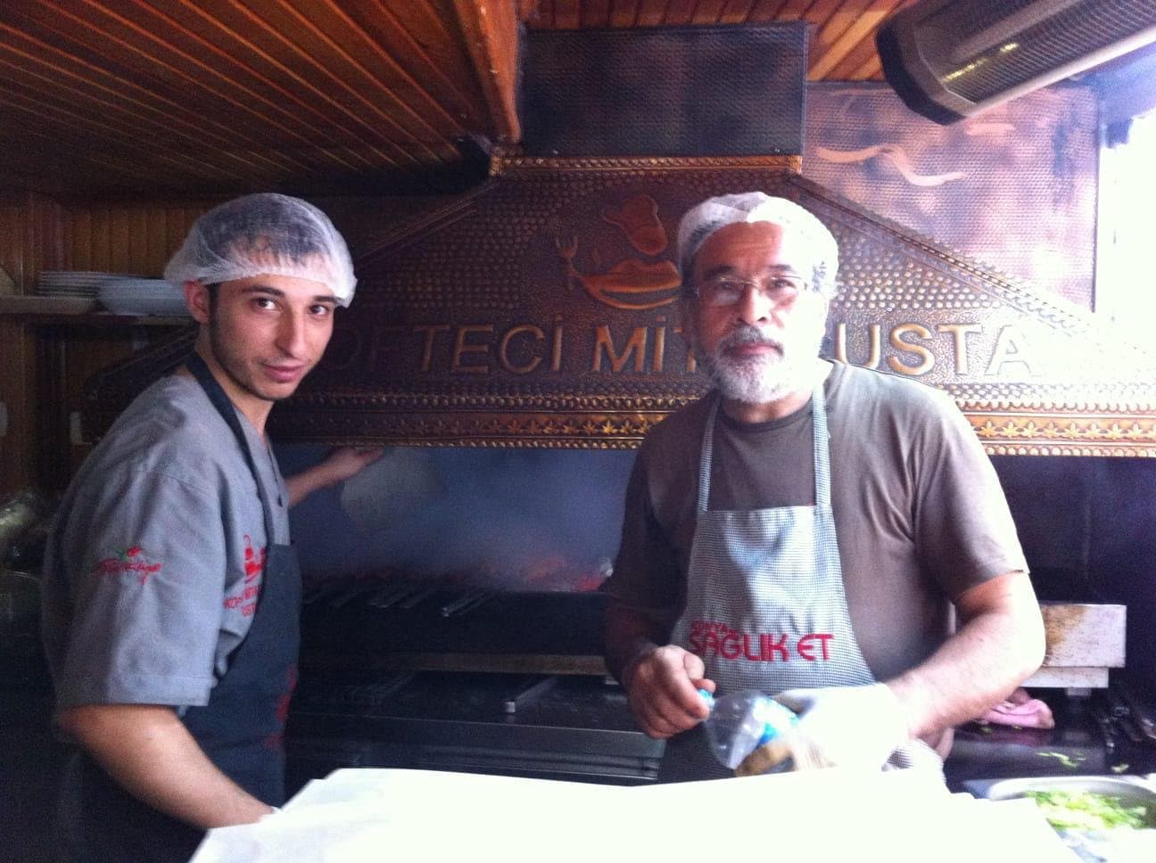 Köfteci Mitat ocak başı